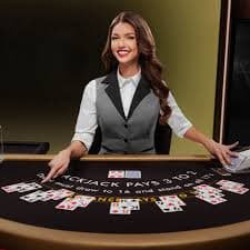 Meja Dragon Tiger Live di winlive4 dengan dealer profesional dan streaming video berkualitas tinggi